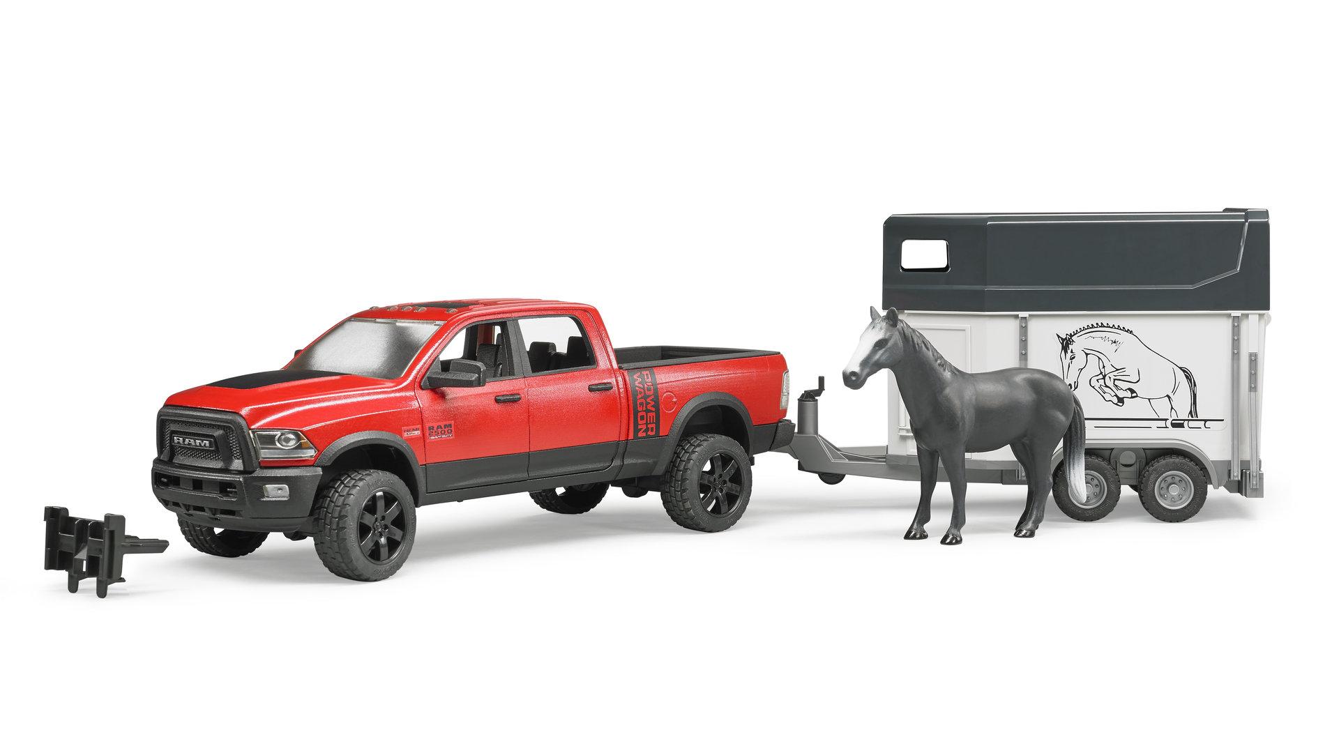 BRUDER RAM 2500 POWER WAGON CON RIMORCHIO E UN CAVALLO 2501